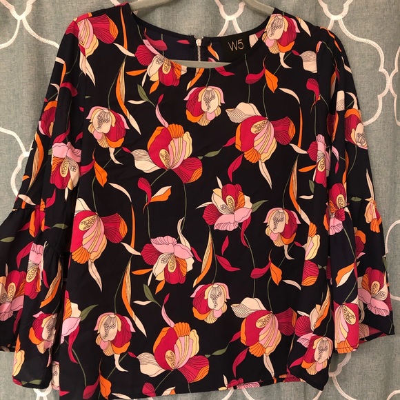W5 Tops - W5 floral shirt with zipper on back